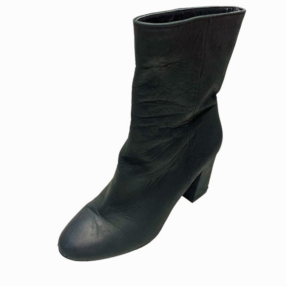 LUCKY BRAND Walwyn Black Nubuck Leather Heeled Booties - Picture 2 of 9